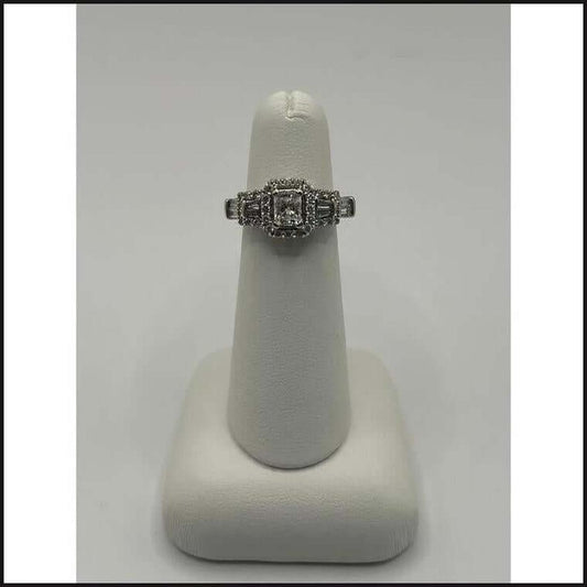 14kw 3-4ctw H SI1 Radiant center w- round & baguette cut accent diamonds engagement ring-Ring-That Guy's Secret