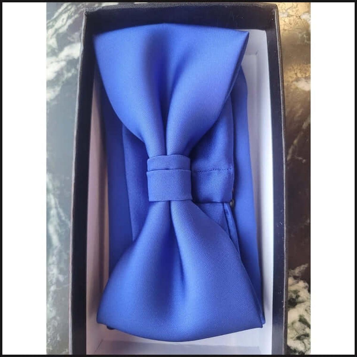Barcelona Solid Bowtie and Pocket Square Set - That Guy's Secret