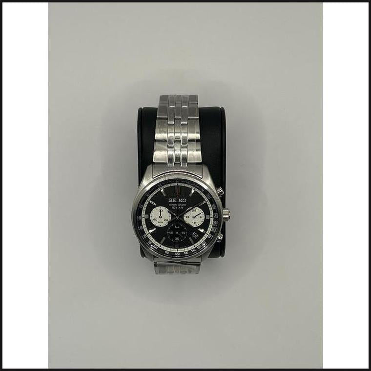 Gents silver tone chronograph black-white dial watch