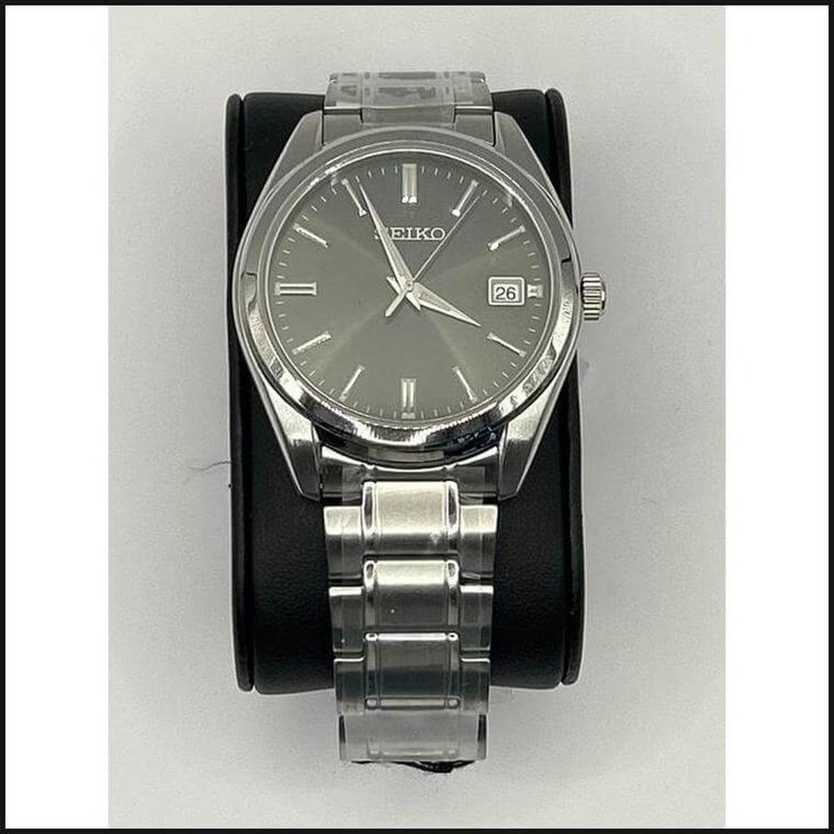 Gents silver tone green-silver dial watch-Watch-That Guy's Secret