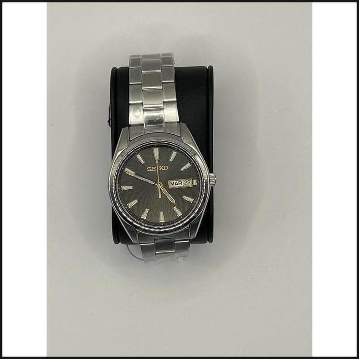 Gents silver tone with black & white dial watch-Watch-That Guy's Secret