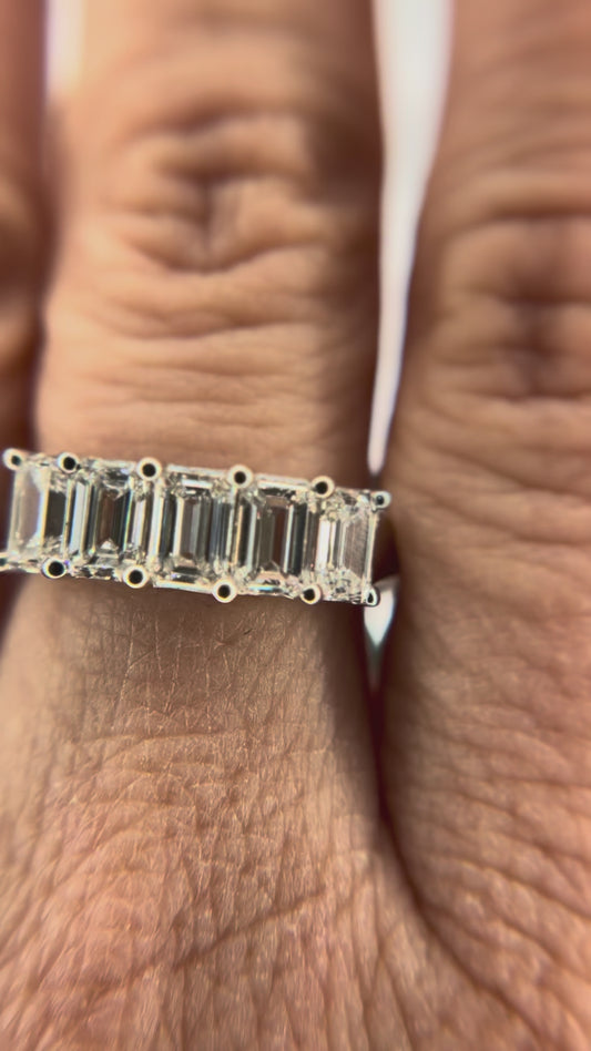 14K White Gold Lab Grown 5 Stone Emarld Cut Diamond Band 2ctw