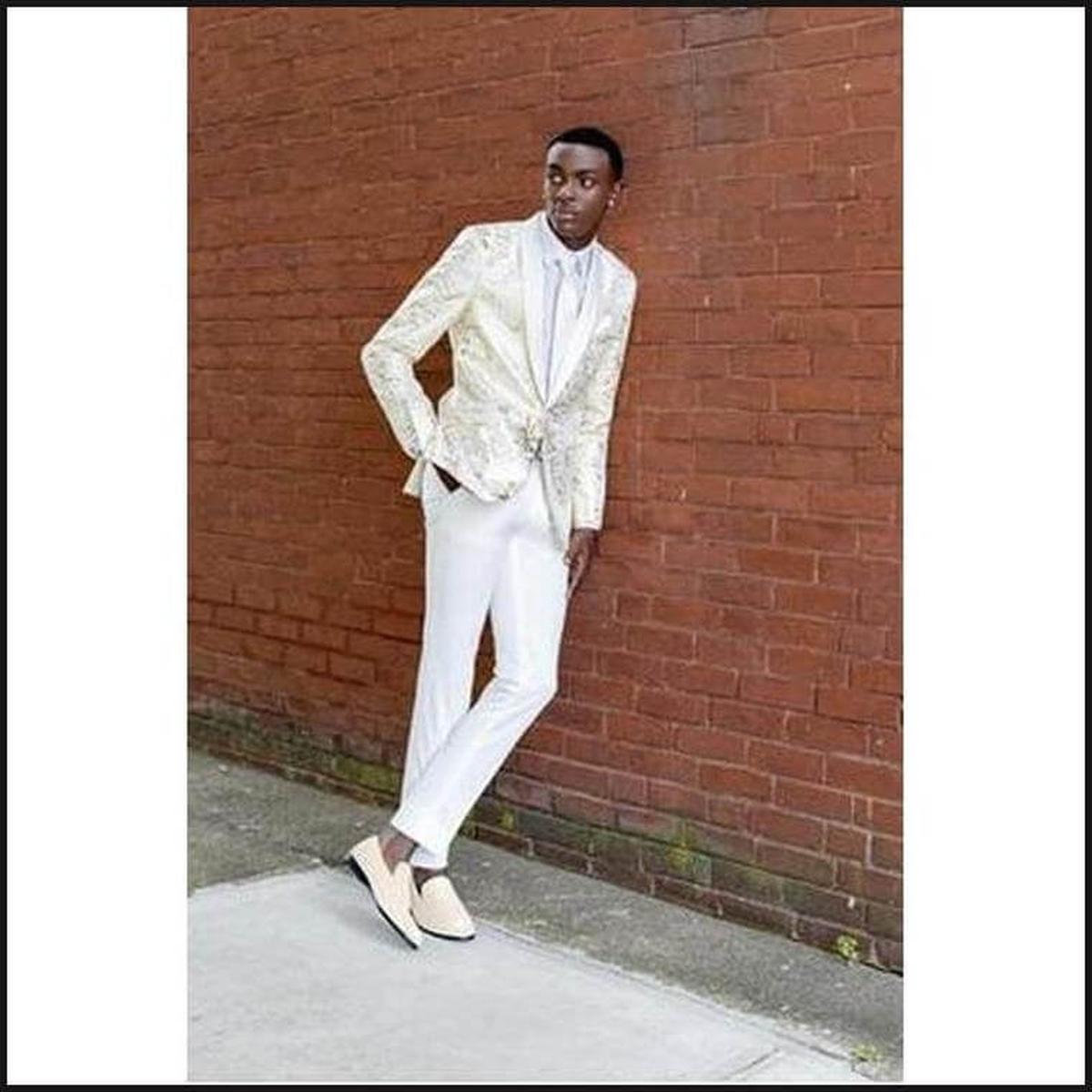 Mod Ivory With Gold Lame' Splash Tuxedo 276M - That Guy's Secret