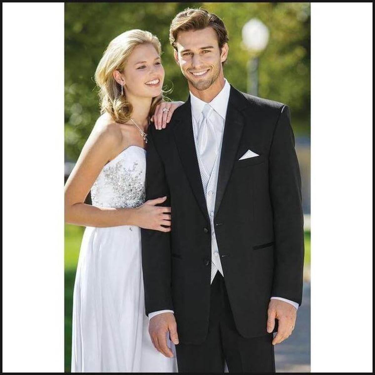 Stephen Geoffrey Black Troy Tuxedo 802 - That Guy's Secret