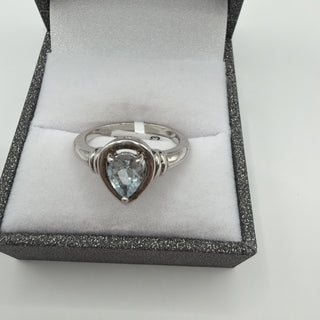 Sterling silver blue topaz pear ring, 0.71 ct, in a gift box