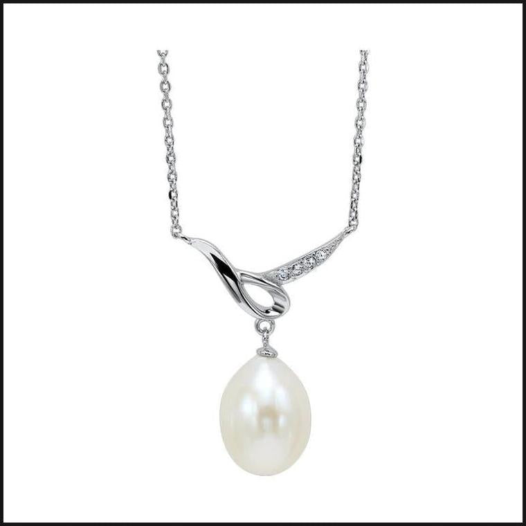 Silver Dangling Pearl Pendant-necklace-That Guy's Secret