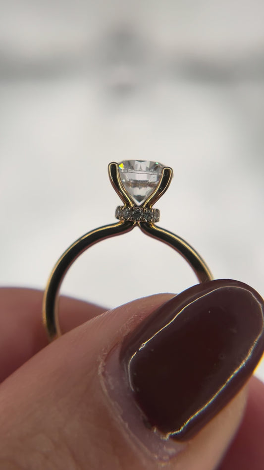 14K Yellow Diamond 1/10 ctw Semi Mount For 1 1/2 ctw Round Center