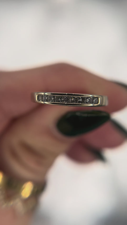 14kw 1-3ctw PC 9 stone diamond channel set band