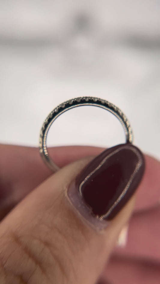 14k White Gold 1/4 ctw Round Diamond Band