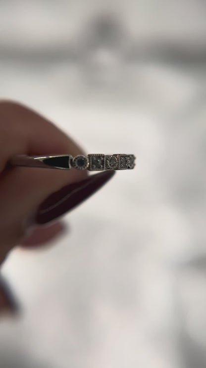 10k White Gold Diamond Band