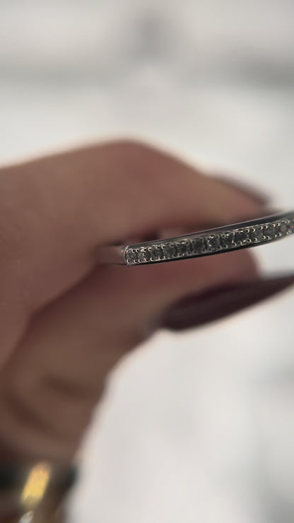 10k White Gold Diamond Band