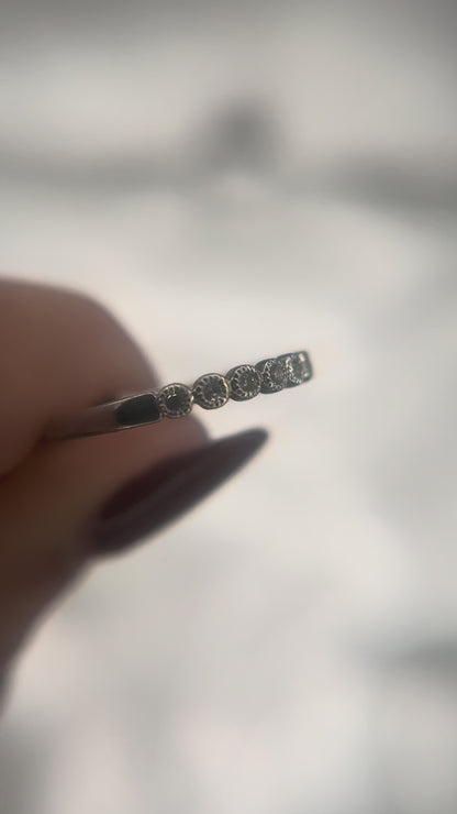10k White Gold Diamond Band