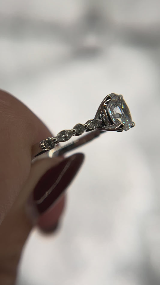 14K White Gold Diamond 1/3 ctw Semi Mount For 1 ctw Oval Center